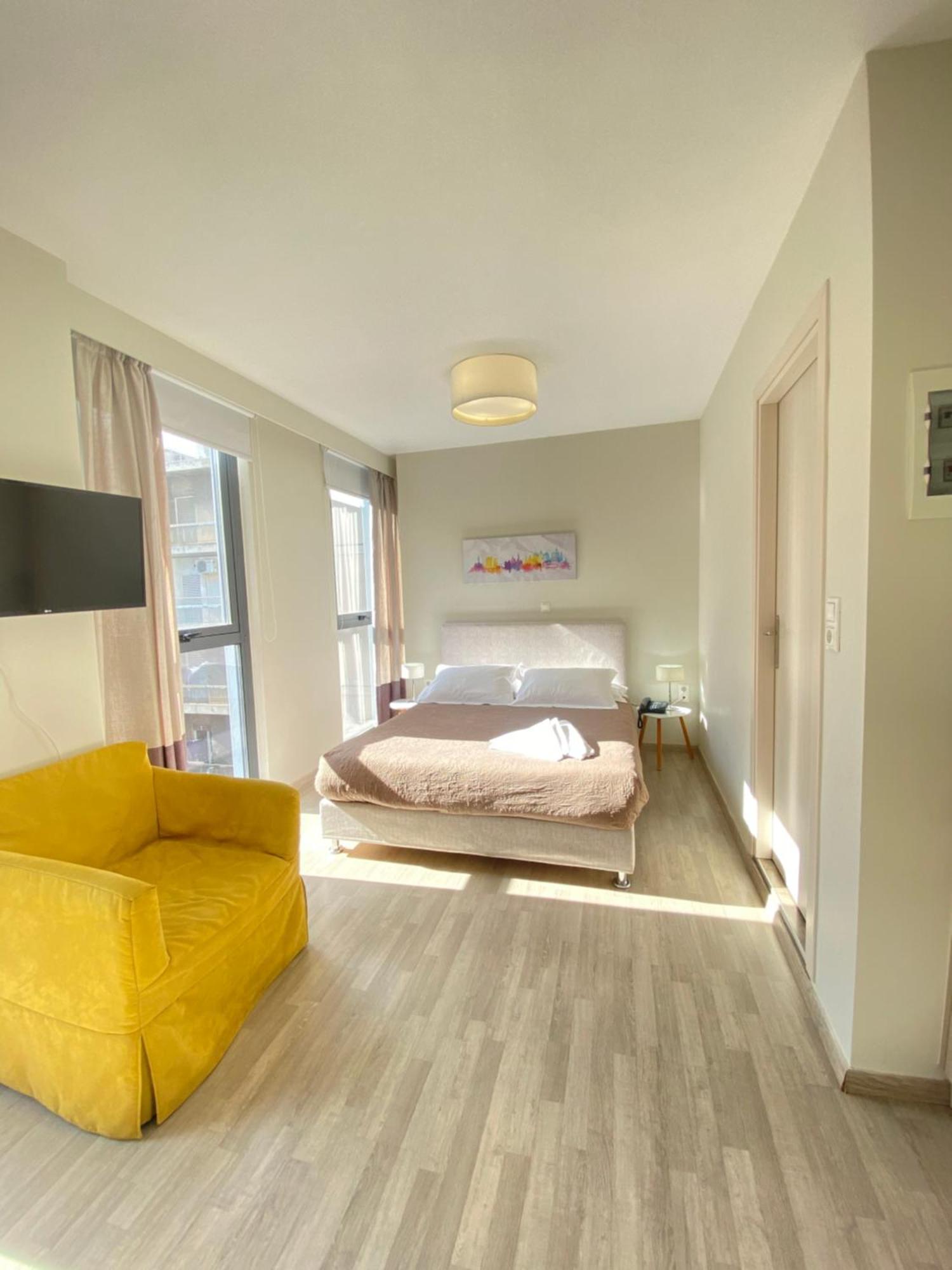 Tins Hotel City - Atina Dış mekan fotoğraf